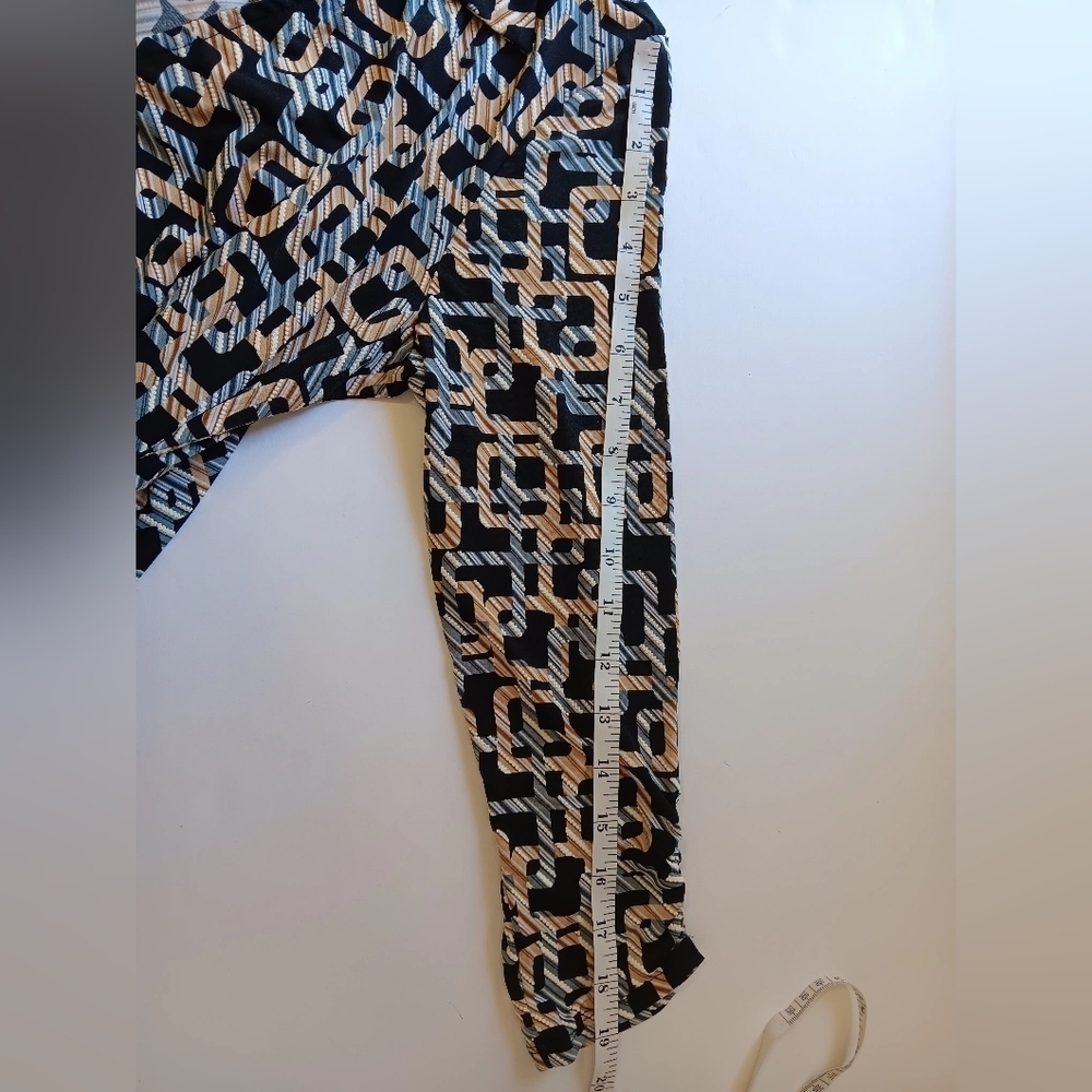 Dress Glamour, Faux wrap Dress geometric, Full stretch, Business,Formal,sz 6. - Picture 14 of 17